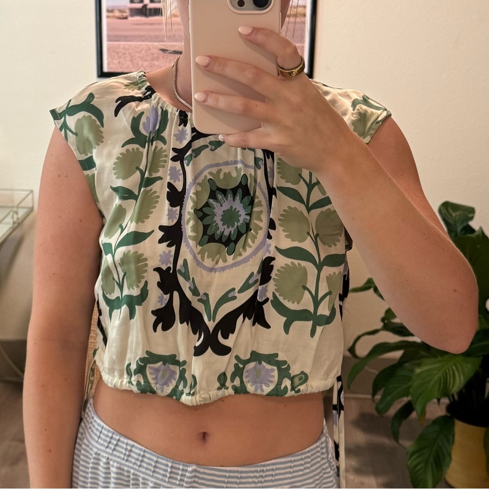 R. G. Kane | Green and White Crop Top